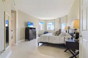 9751 E Bay Harbor Dr, Bay Harbor Islands, FL 33154 - Photo 7