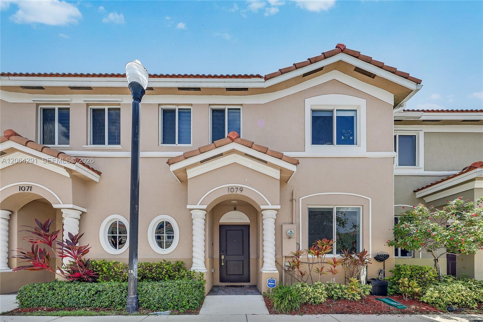 1079 SE 23rd Terrace - 1079 SE 23rd Terrace, Homestead, FL 33035 Luxury Property | Jose Angel Pina