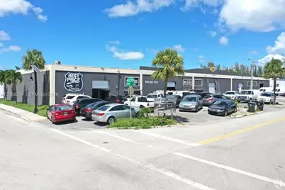 1063 NW 1st Ct, Hallandale Beach, FL 33009 - Photo 3