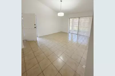 7220 NW 179 St #201, Hialeah, FL 33015 - Photo 5