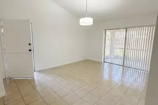 7220 NW 179th St, Hialeah, FL 33015 - Photo 5