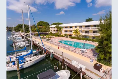 100 Edgewater Dr #305, Coral Gables, FL 33133 - Photo 17