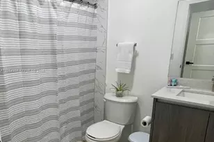 1534 NW 1st St, Miami, FL 33125 - Photo 3