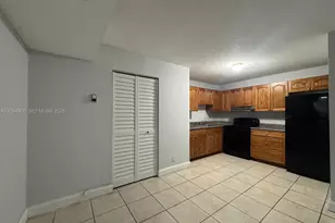 4271 NW 5th St, Plantation, FL 33317 - Photo 5