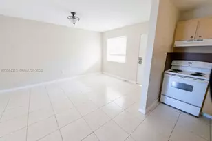 1525 NW 19th Terrace, Miami, FL 33125 - Photo 3