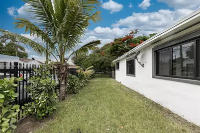 25 NW 78th St #1, Miami, FL 33150 - Photo 27