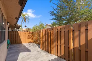 2734 N Nob Hill Rd, Sunrise, FL 33322 - Photo 25