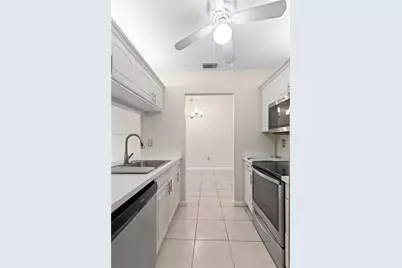 2734 N Nob Hill Rd, Sunrise, FL 33322 - Photo 15