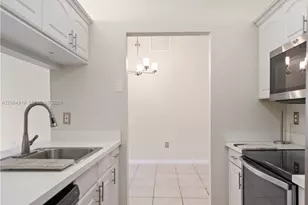 2734 N Nob Hill Rd, Sunrise, FL 33322 - Photo 15