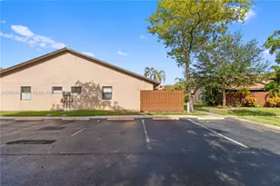 2734 N Nob Hill Rd, Sunrise, FL 33322 - Photo 7