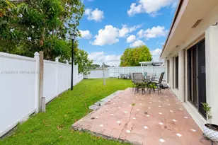 18772 NW 80th Ct, Hialeah, FL 33015 - Photo 37