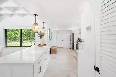 7240 Sunset Dr, Miami, FL 33143 - Photo 17