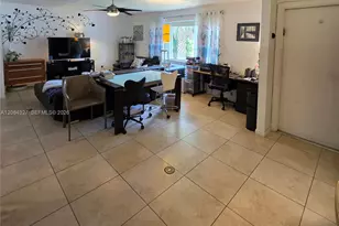 613 SE 46th Ter, Cape Coral, FL 33904 - Photo 5