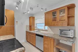7745 SW 86th St, Miami, FL 33143 - Photo 13