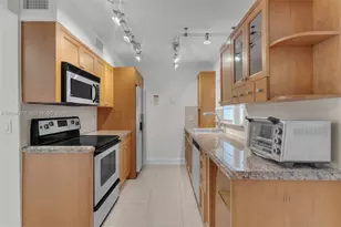 7745 SW 86th St, Miami, FL 33143 - Photo 3