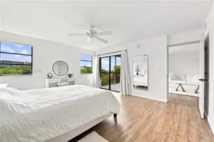 2240 N Cypress Bend Dr, Pompano Beach, FL 33069 - Photo 9