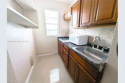 428 SW 9th St #12, Miami, FL 33130 - Photo 3