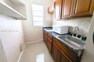 428 SW 9th St, Miami, FL 33130 - Photo 3