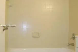 1740 NW N River Dr, Miami, FL 33125 - Photo 7