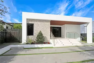 330 SW 19th Rd, Miami, FL 33129 - Photo 3