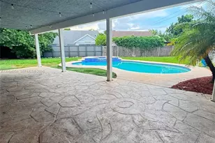 12927 SW 251st St, Homestead, FL 33032 - Photo 5
