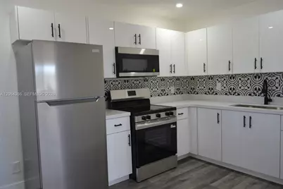 940 NW 8th Ave, Pompano Beach, FL 33060 - Photo 43