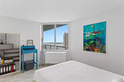325 S Biscayne Blvd #3421, Miami, FL 33131 - Photo 23