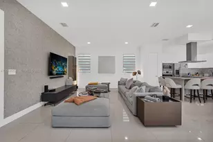 7509 NW 99th Ave, Doral, FL 33178 - Photo 11