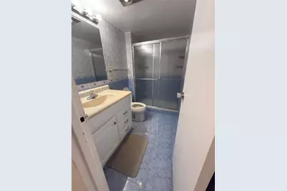 3675 N Country Club Dr #109, Aventura, FL 33180 - Photo 17