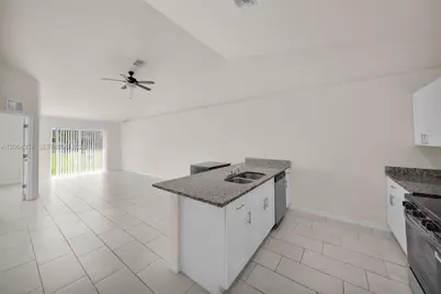 4106 SW 7th Pl #4106, Cape Coral, FL 33914 - Photo 7