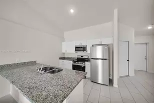 4106 SW 7th Pl, Cape Coral, FL 33914 - Photo 5