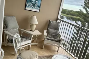 2801 N Palm Aire Dr, Pompano Beach, FL 33069 - Photo 13