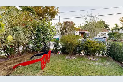 1277 SW 19th St, Miami, FL 33145 - Photo 47