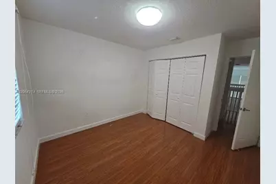 11525 NW 71st St, Doral, FL 33178 - Photo 13