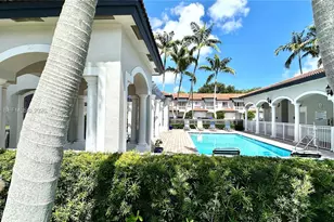 8102 SW 118th Pl, Miami, FL 33183 - Photo 11