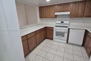 1750 W 46th St, Hialeah, FL 33012 - Photo 7