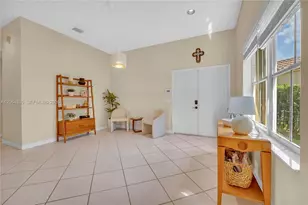885 Tanglewood Cir, Weston, FL 33327 - Photo 5