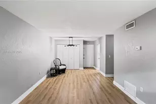 17255 SW 95th Ave, Palmetto Bay, FL 33157 - Photo 5