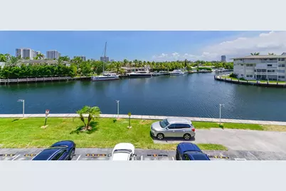 401 Golden Isles Dr #312, Hallandale Beach, FL 33009 - Photo 7