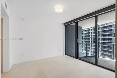 1000 Brickell Plz #3303, Miami, FL 33131 - Photo 9