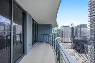 1000 Brickell Plaza, Miami, FL 33131 - Photo 21