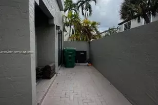 15375 SW 105th Ln, Miami, FL 33196 - Photo 17