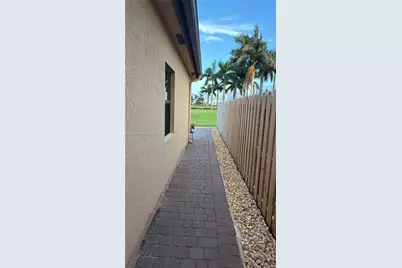 737 SE 37th Pl, Homestead, FL 33033 - Photo 55