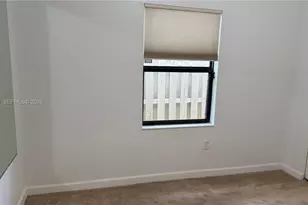 737 SE 37th Pl, Homestead, FL 33033 - Photo 17