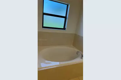 737 SE 37th Pl, Homestead, FL 33033 - Photo 35