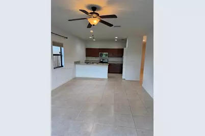 737 SE 37th Pl, Homestead, FL 33033 - Photo 11
