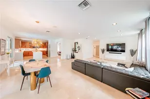 3917 Heron Ridge Ln, Weston, FL 33331 - Photo 9