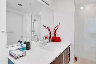 7875 NW 107th Ave, Doral, FL 33178 - Photo 15