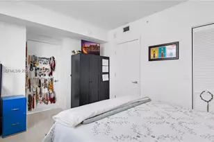 7875 NW 107th Ave, Doral, FL 33178 - Photo 13