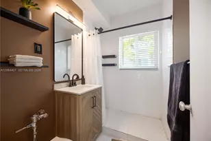1110 Venetian Way, Miami, FL 33139 - Photo 11